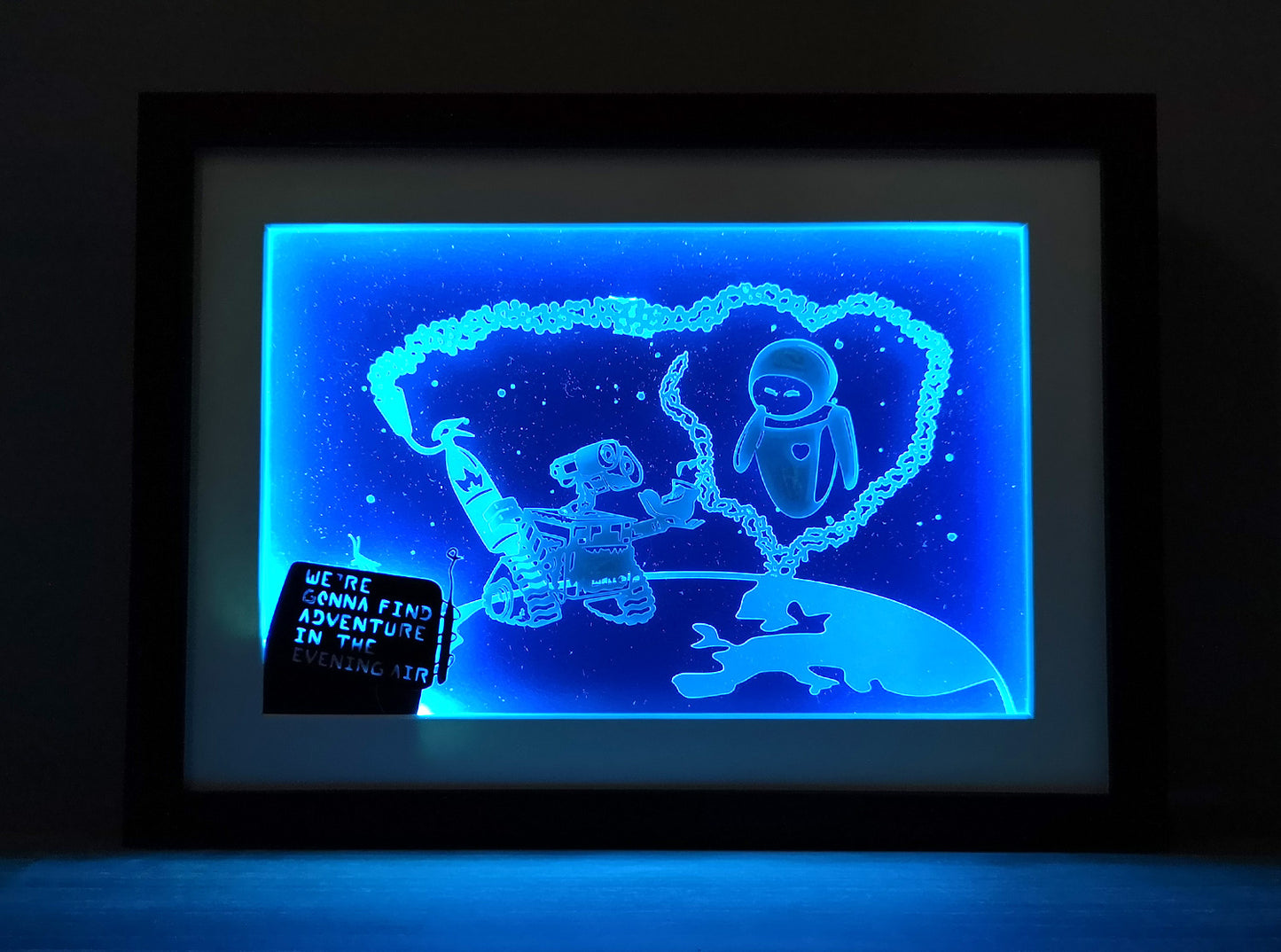 Wall-e Disney Papercut Template for handcutting or Silhouette Cameo & Cricut